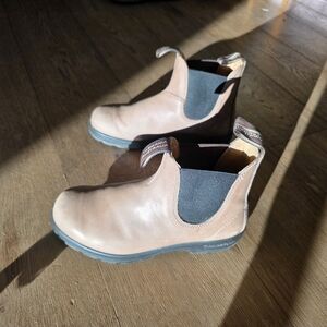 Blundestone Taupe Boots